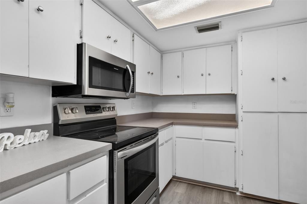 En Venta: $235,900 (2 camas, 2 baños, 1436 Pies cuadrados)