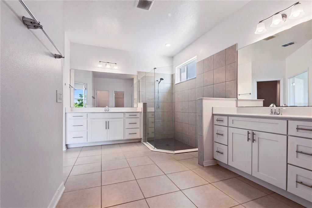For Sale: $724,900 (4 beds, 4 baths, 2852 Square Feet)