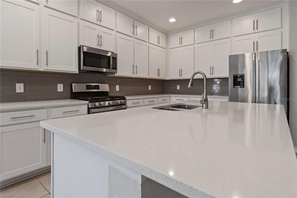 For Sale: $724,900 (4 beds, 4 baths, 2852 Square Feet)