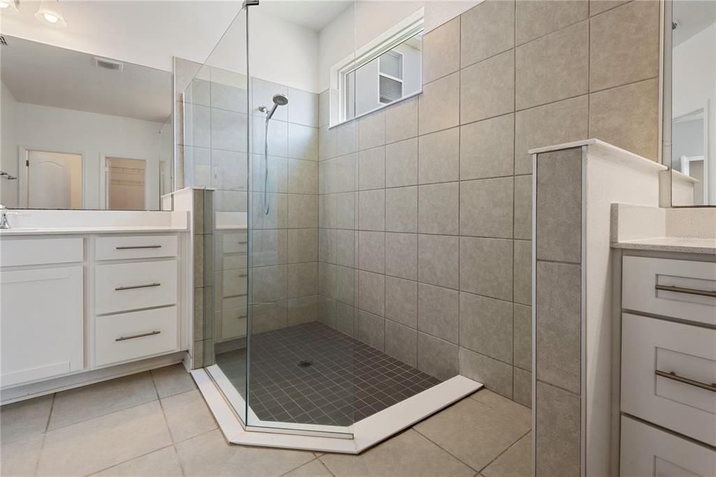For Sale: $724,900 (4 beds, 4 baths, 2852 Square Feet)