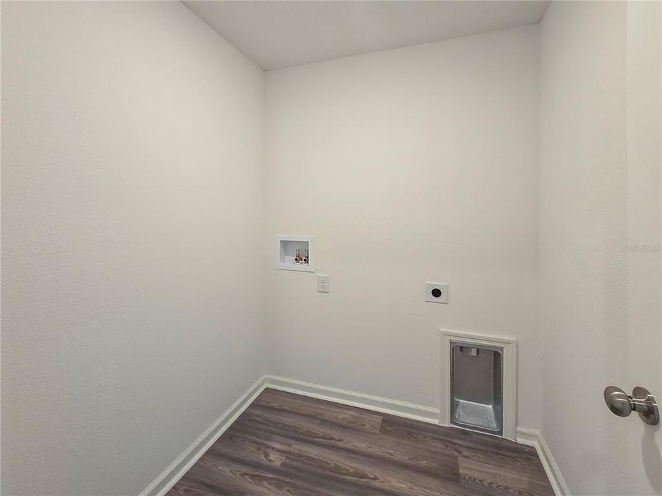 For Rent: $1,735 (3 beds, 2 baths, 1263 Square Feet)
