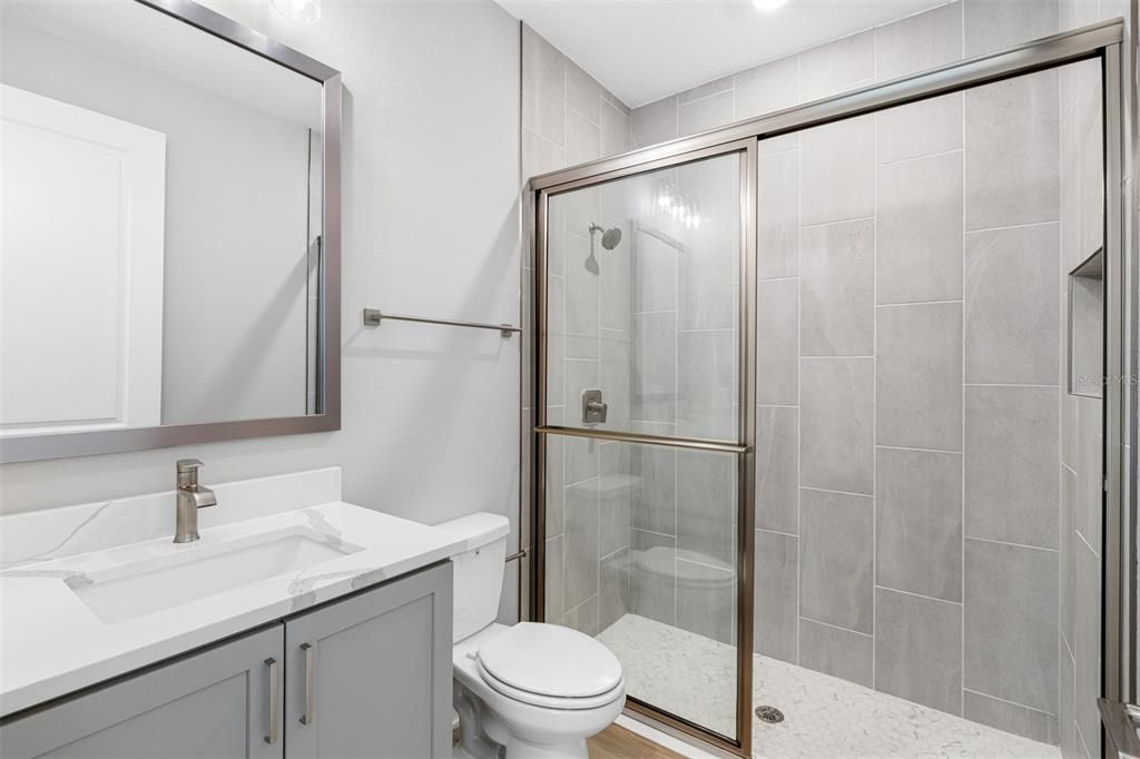 En Venta: $608,900 (4 camas, 3 baños, 2532 Pies cuadrados)