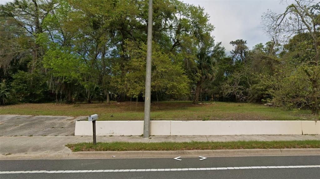 На продажу: $115,000 (0.21 acres)