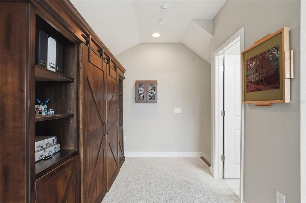 Activo con contrato: $749,900 (5 camas, 5 baños, 3802 Pies cuadrados)