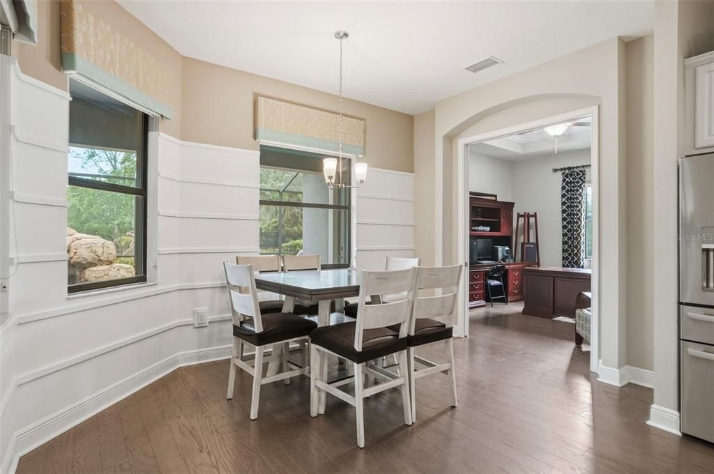 Activo con contrato: $749,900 (5 camas, 5 baños, 3802 Pies cuadrados)