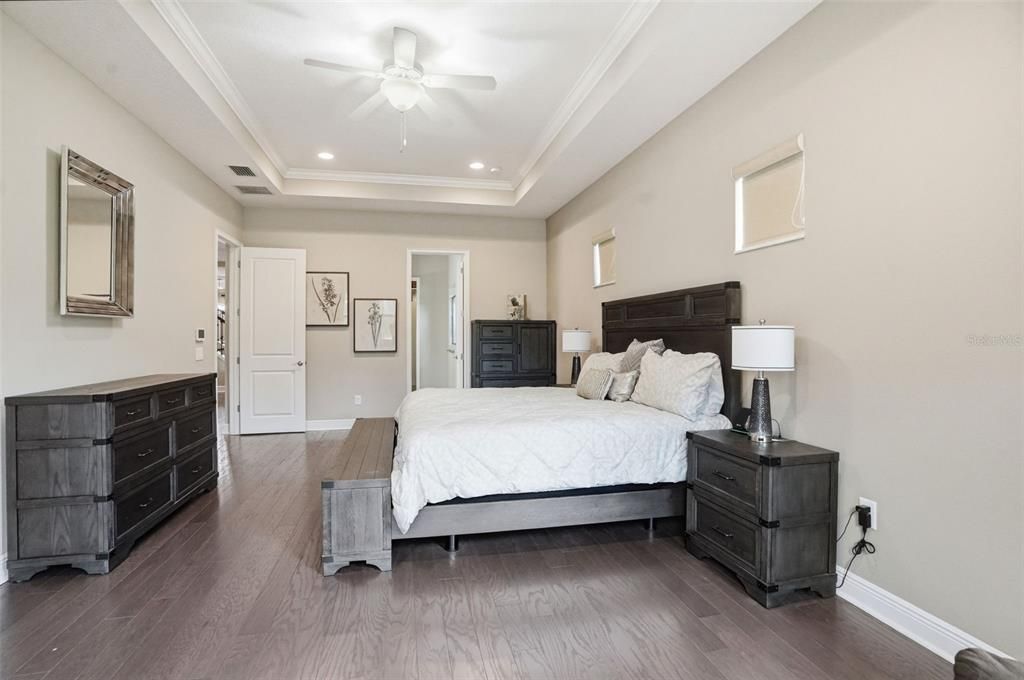 Activo con contrato: $749,900 (5 camas, 5 baños, 3802 Pies cuadrados)