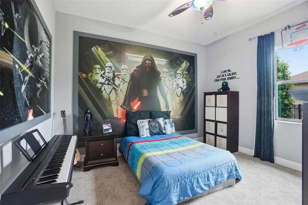 Activo con contrato: $749,900 (5 camas, 5 baños, 3802 Pies cuadrados)