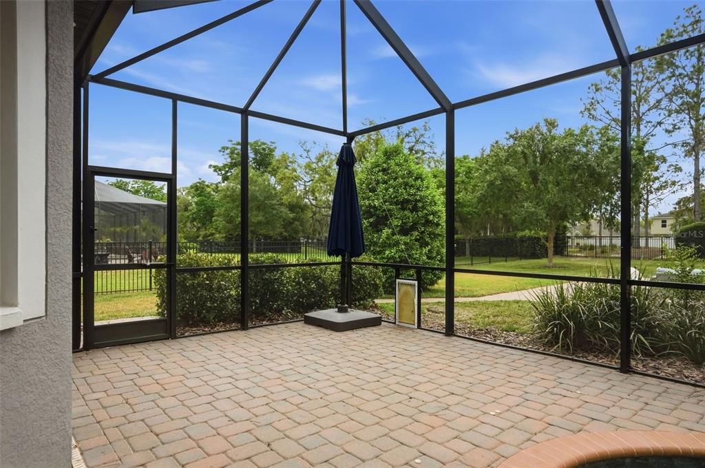 Activo con contrato: $749,900 (5 camas, 5 baños, 3802 Pies cuadrados)