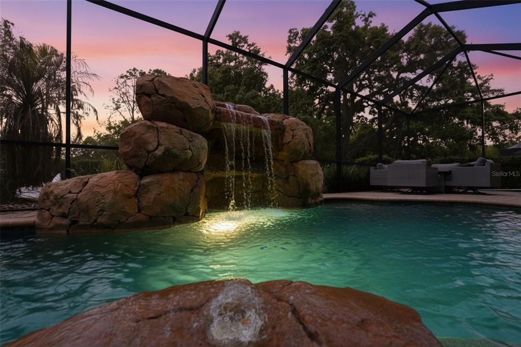 Activo con contrato: $749,900 (5 camas, 5 baños, 3802 Pies cuadrados)
