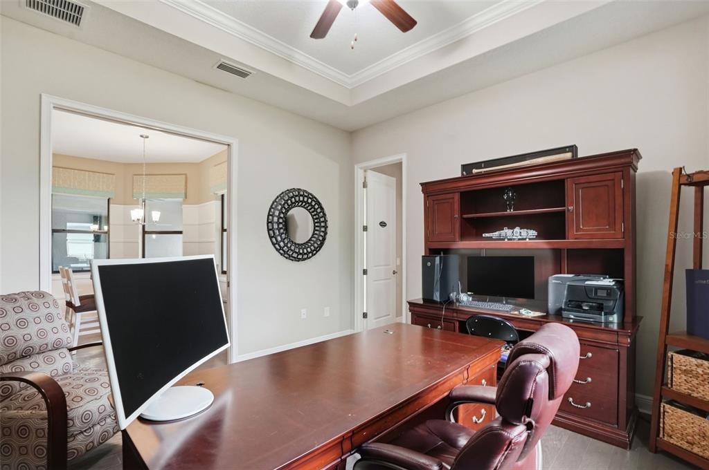 Activo con contrato: $749,900 (5 camas, 5 baños, 3802 Pies cuadrados)