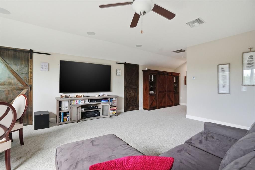 Activo con contrato: $749,900 (5 camas, 5 baños, 3802 Pies cuadrados)