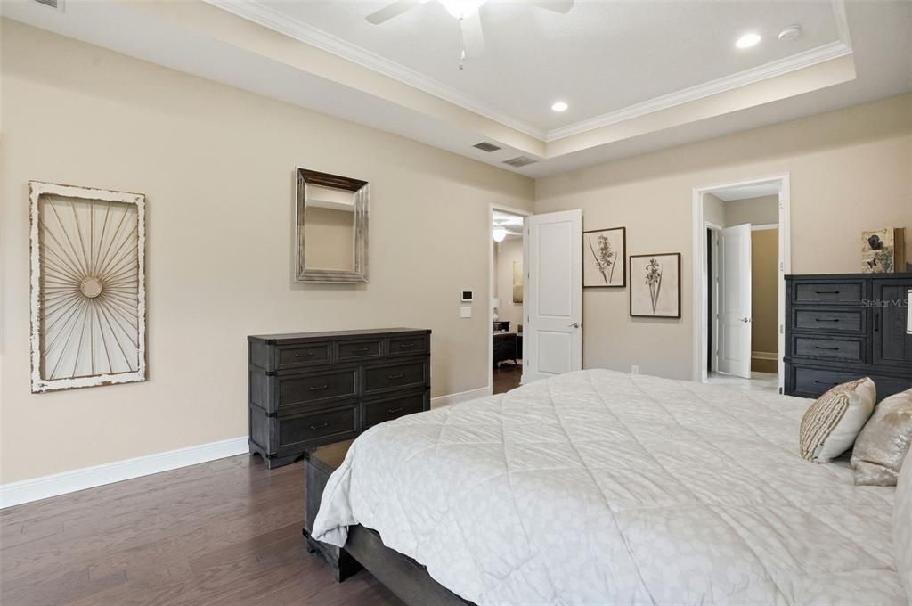Activo con contrato: $749,900 (5 camas, 5 baños, 3802 Pies cuadrados)