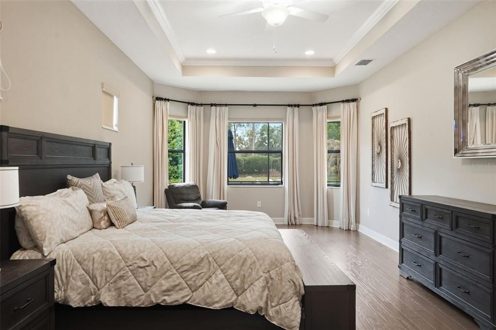 Activo con contrato: $749,900 (5 camas, 5 baños, 3802 Pies cuadrados)