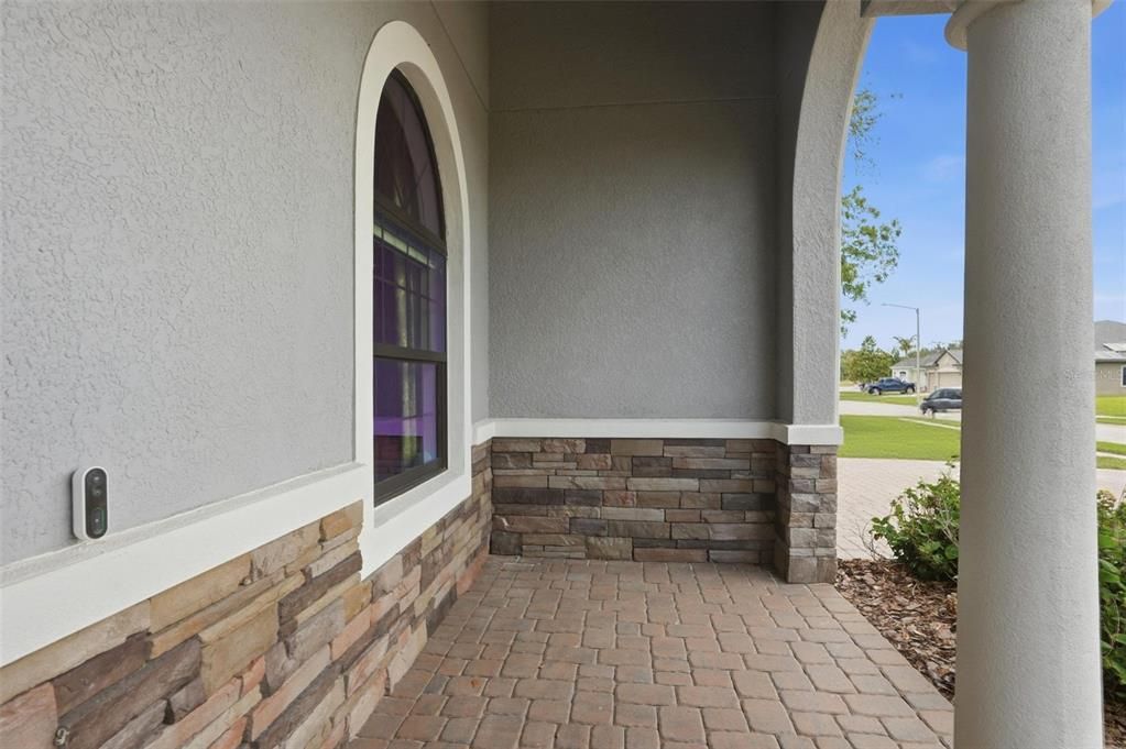 Activo con contrato: $749,900 (5 camas, 5 baños, 3802 Pies cuadrados)