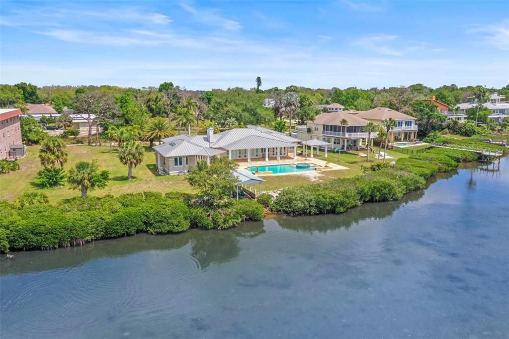 For Sale: $2,450,000 (5 beds, 4 baths, 4794 Square Feet)