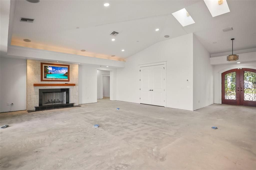For Sale: $2,450,000 (5 beds, 4 baths, 4794 Square Feet)