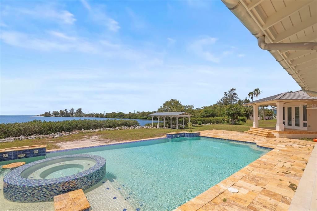 For Sale: $2,450,000 (5 beds, 4 baths, 4794 Square Feet)