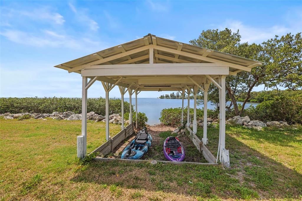 For Sale: $2,450,000 (5 beds, 4 baths, 4794 Square Feet)