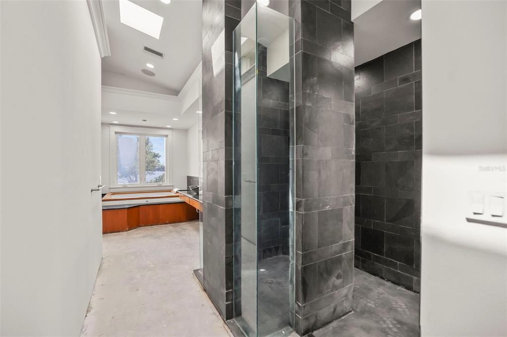 For Sale: $2,450,000 (5 beds, 4 baths, 4794 Square Feet)