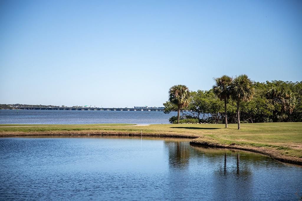 Active With Contract: $259,900 (2 beds, 2 baths, 1070 Square Feet)