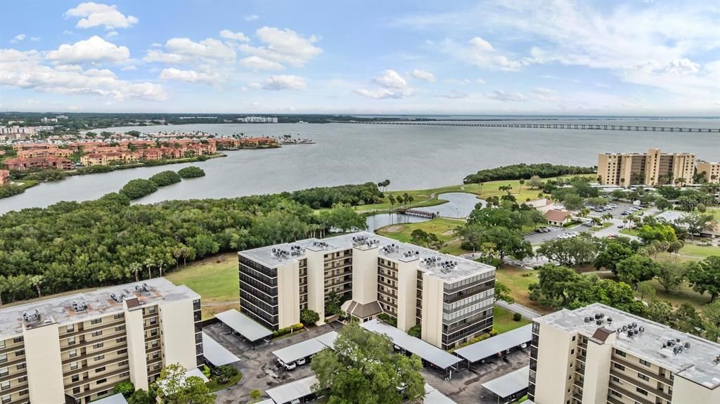 Active With Contract: $259,900 (2 beds, 2 baths, 1070 Square Feet)