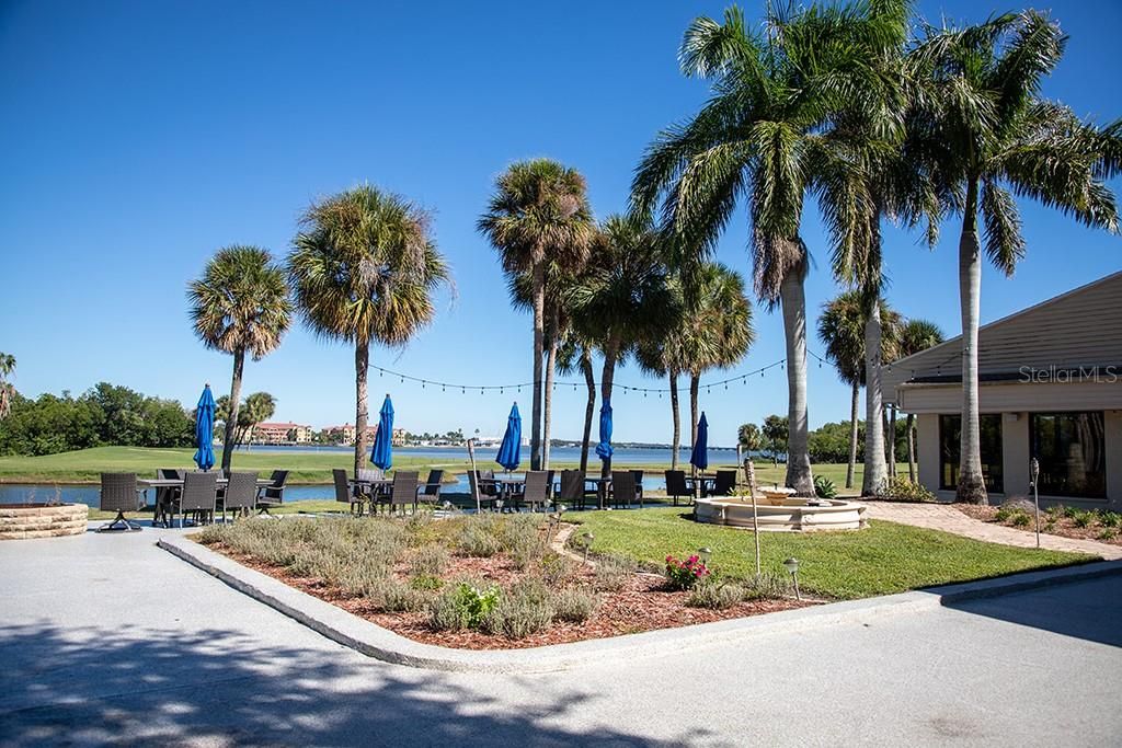 Active With Contract: $259,900 (2 beds, 2 baths, 1070 Square Feet)