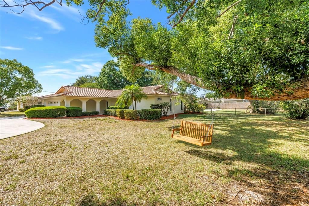 Activo con contrato: $849,000 (3 camas, 2 baños, 1990 Pies cuadrados)