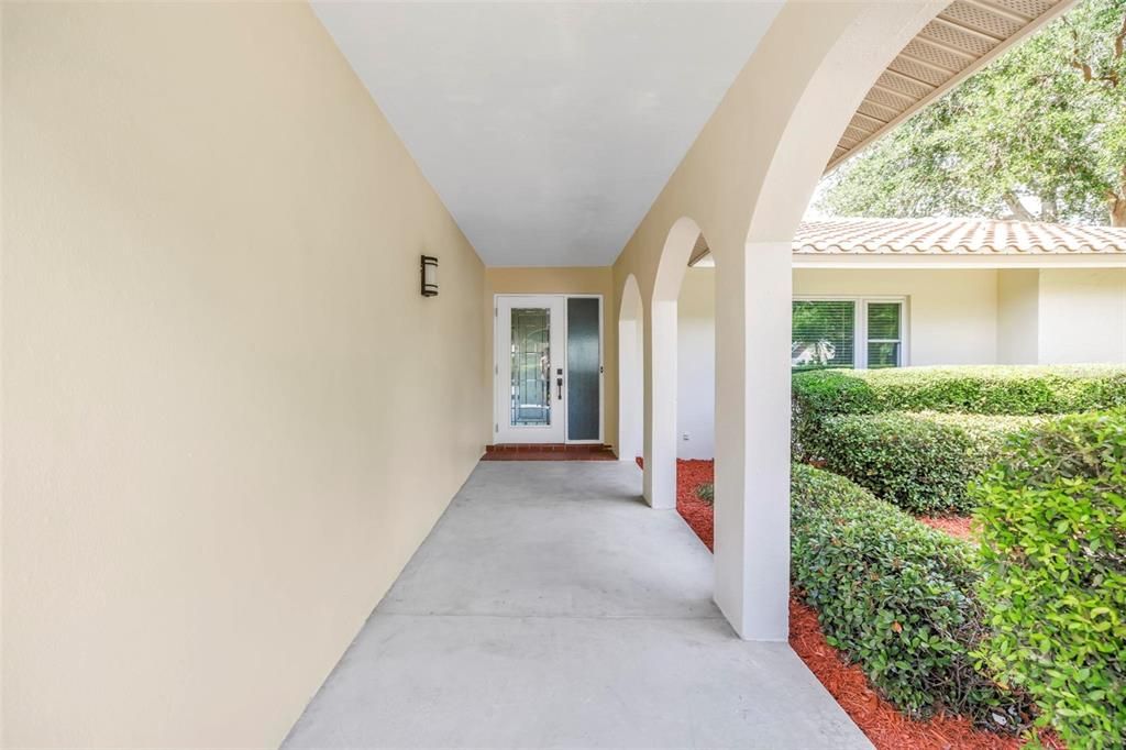 Activo con contrato: $849,000 (3 camas, 2 baños, 1990 Pies cuadrados)