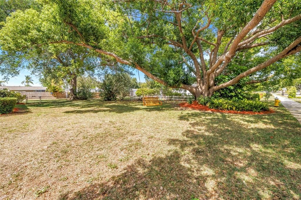 Activo con contrato: $849,000 (3 camas, 2 baños, 1990 Pies cuadrados)
