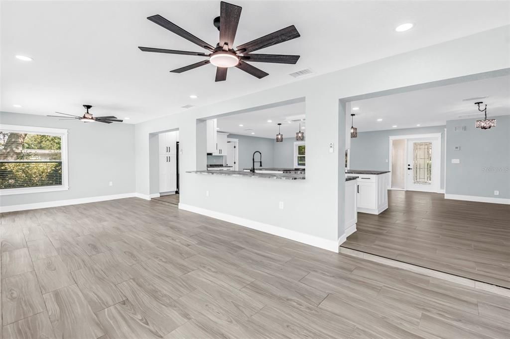 Activo con contrato: $849,000 (3 camas, 2 baños, 1990 Pies cuadrados)