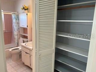 Под контрактом: $329,900 (3 спален, 2 ванн, 1719 Квадратных фут)