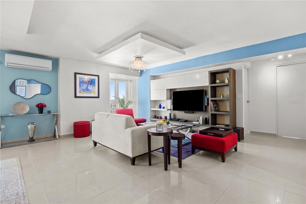 En Venta: $875,000 (2 camas, 2 baños, 1500 Pies cuadrados)