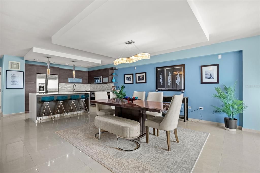 En Venta: $875,000 (2 camas, 2 baños, 1500 Pies cuadrados)
