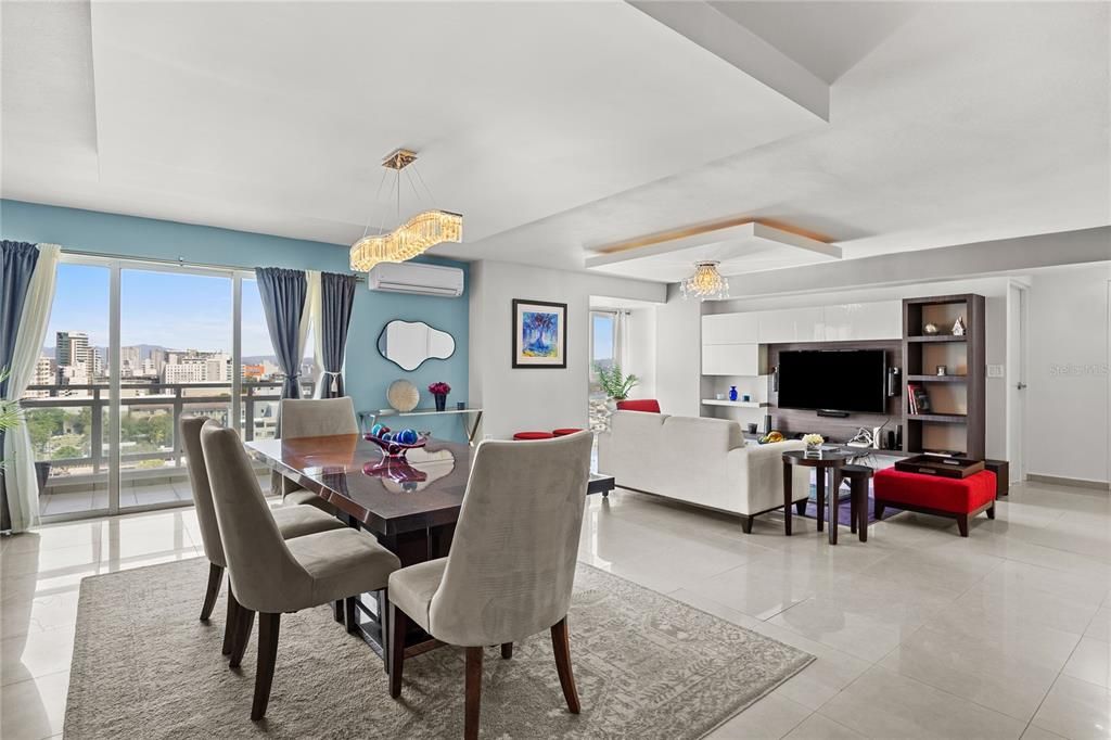 En Venta: $875,000 (2 camas, 2 baños, 1500 Pies cuadrados)
