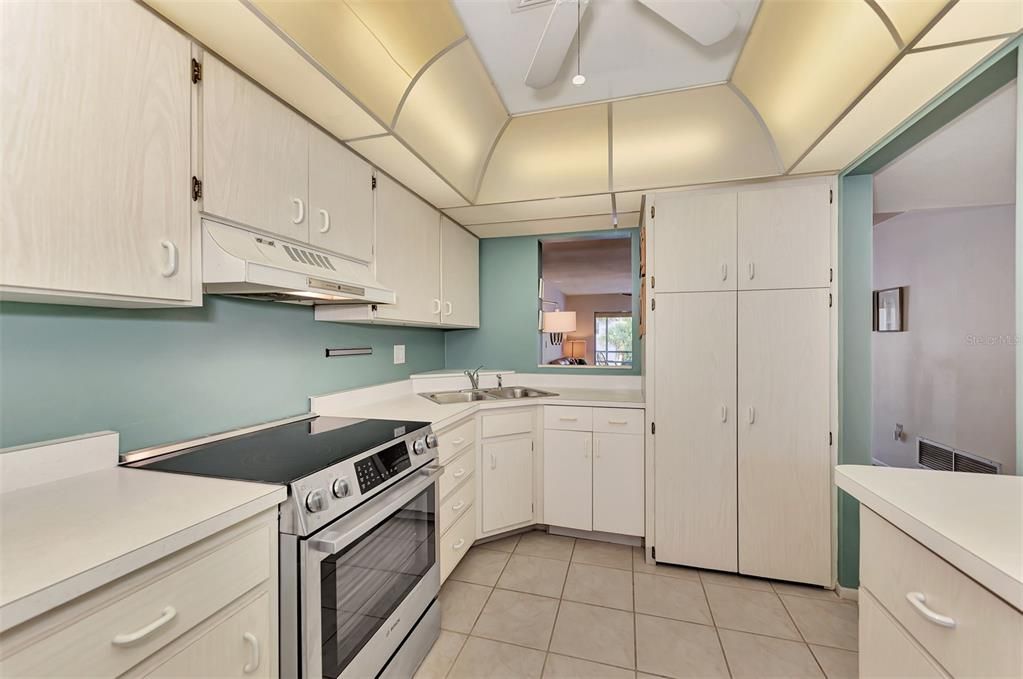 En Venta: $219,000 (1 camas, 1 baños, 716 Pies cuadrados)