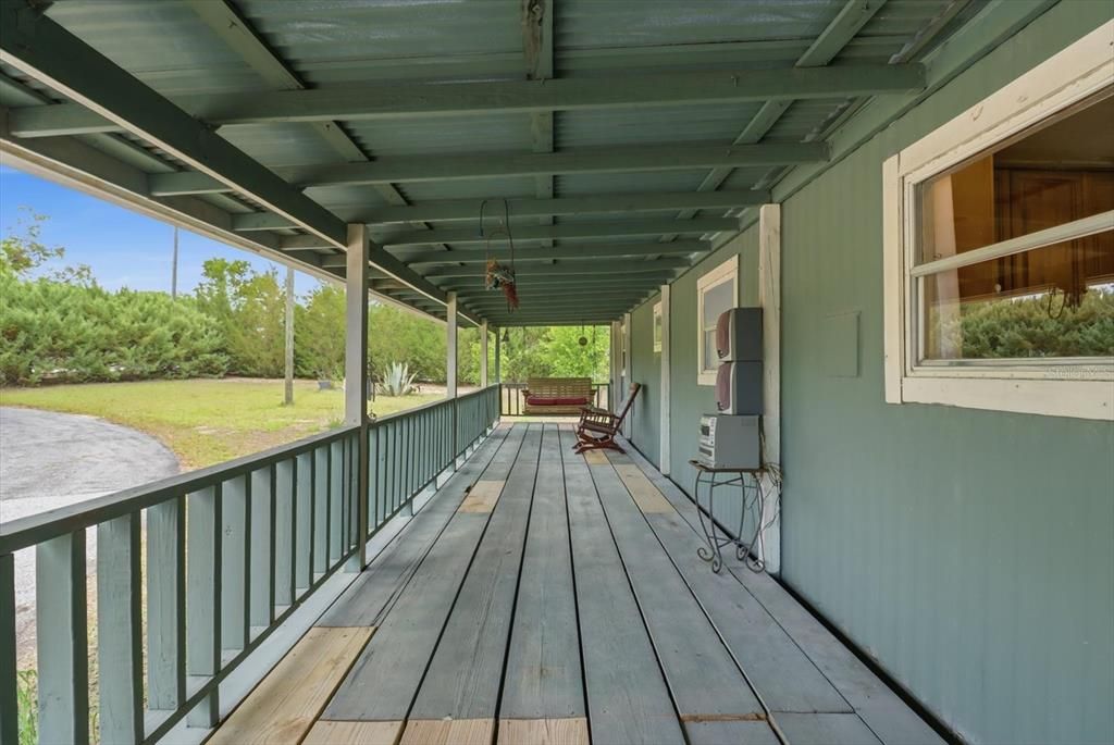For Sale: $199,000 (2 beds, 2 baths, 720 Square Feet)