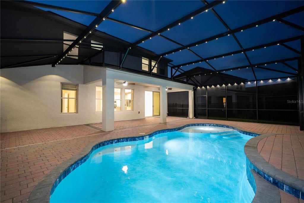 Active With Contract: $949,990 (5 beds, 4 baths, 3227 Square Feet)
