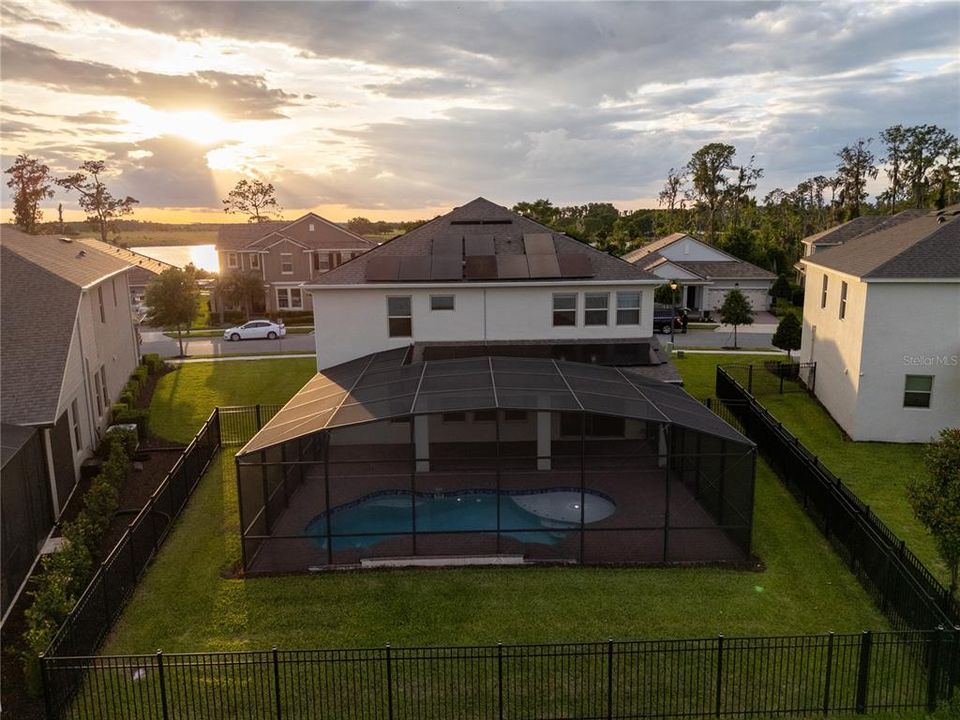 Active With Contract: $949,990 (5 beds, 4 baths, 3227 Square Feet)