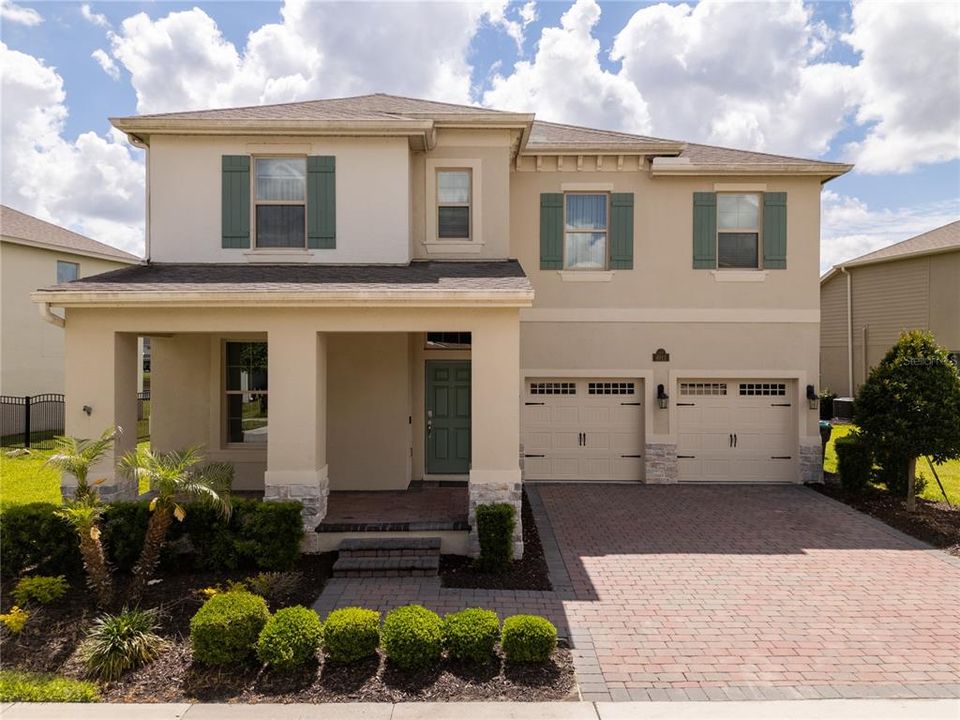 Active With Contract: $949,990 (5 beds, 4 baths, 3227 Square Feet)