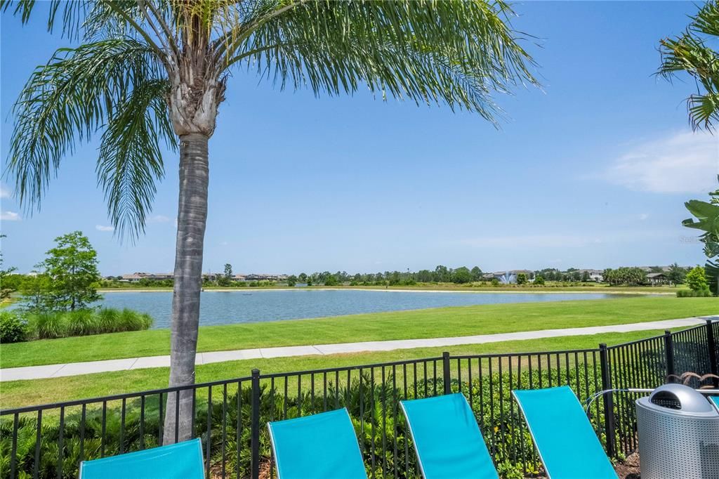 Active With Contract: $949,990 (5 beds, 4 baths, 3227 Square Feet)