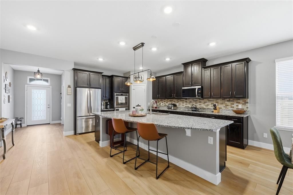 Active With Contract: $500,000 (4 beds, 2 baths, 2236 Square Feet)