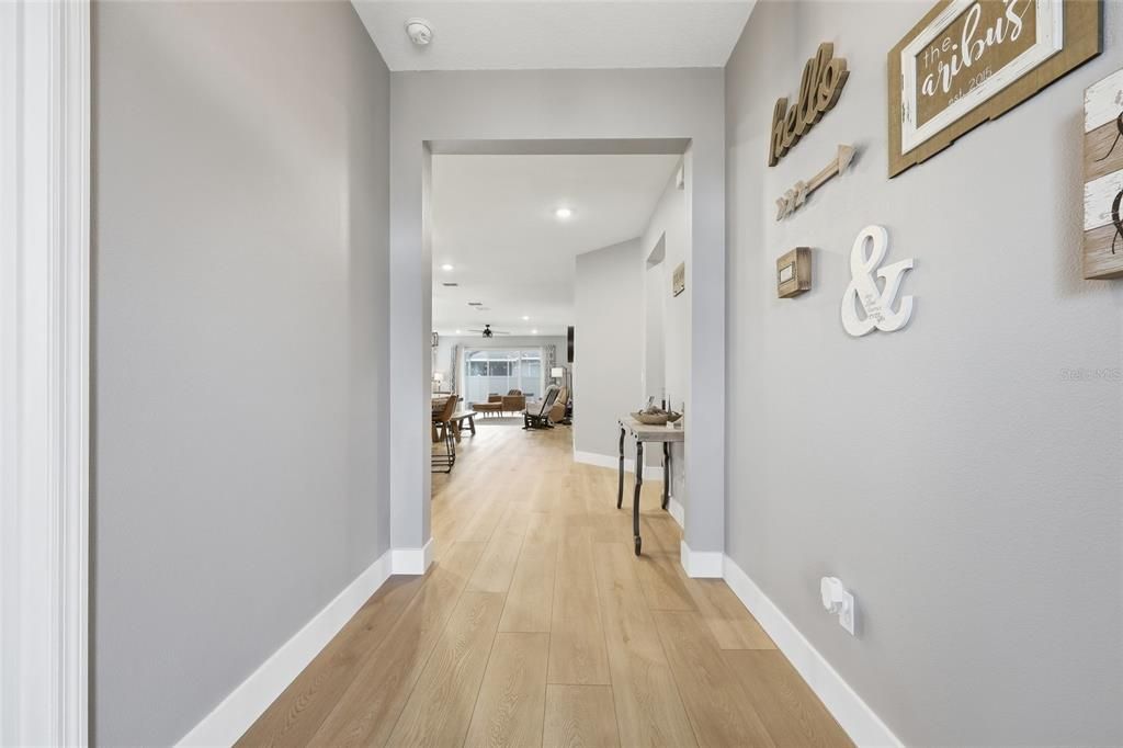 Active With Contract: $500,000 (4 beds, 2 baths, 2236 Square Feet)
