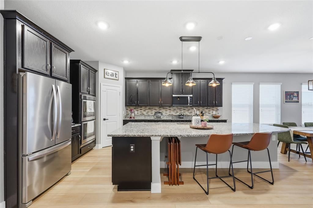 Active With Contract: $500,000 (4 beds, 2 baths, 2236 Square Feet)