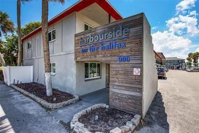 For Rent: $1,050 (2 beds, 1 baths, 841 Square Feet)