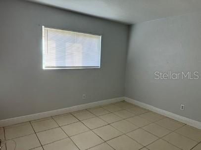 For Rent: $1,050 (2 beds, 1 baths, 841 Square Feet)