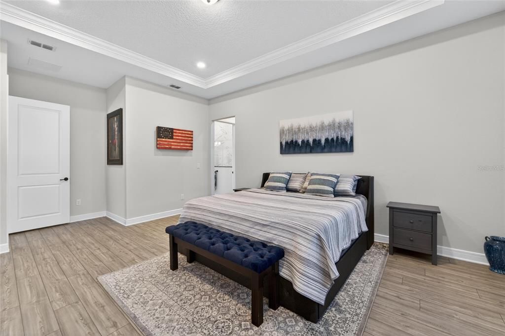 En Venta: $849,000 (3 camas, 3 baños, 2806 Pies cuadrados)