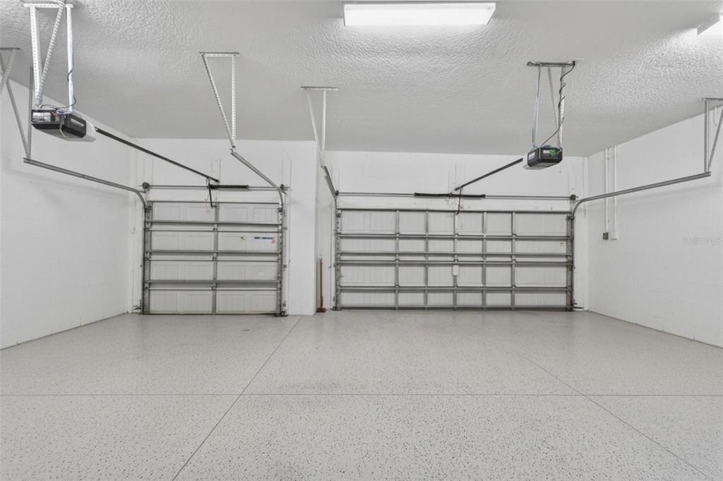 En Venta: $849,000 (3 camas, 3 baños, 2806 Pies cuadrados)