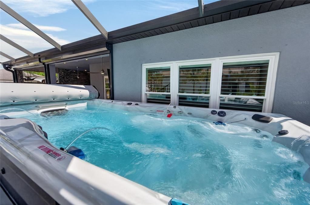 En Venta: $849,000 (3 camas, 3 baños, 2806 Pies cuadrados)