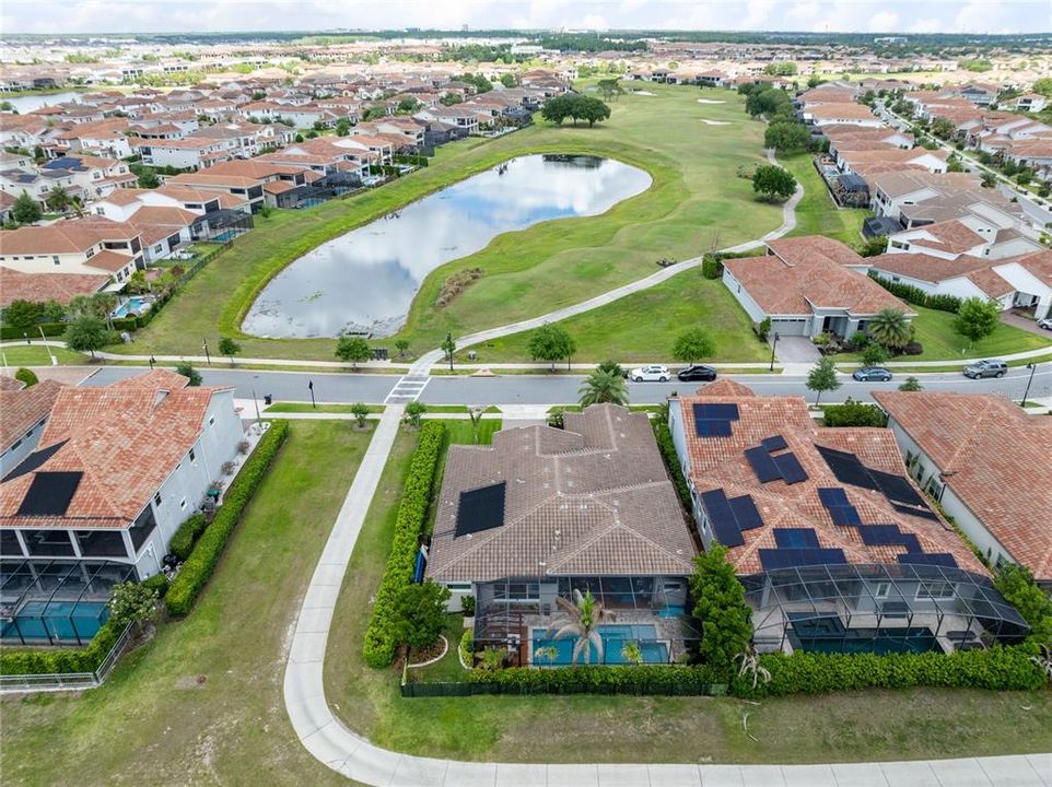 En Venta: $1,399,000 (4 camas, 4 baños, 3038 Pies cuadrados)