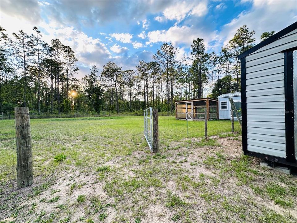 For Sale: $279,000 (3 beds, 2 baths, 1800 Square Feet)